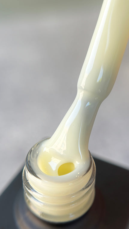 THE COLOR TO BUILD  „Butter“