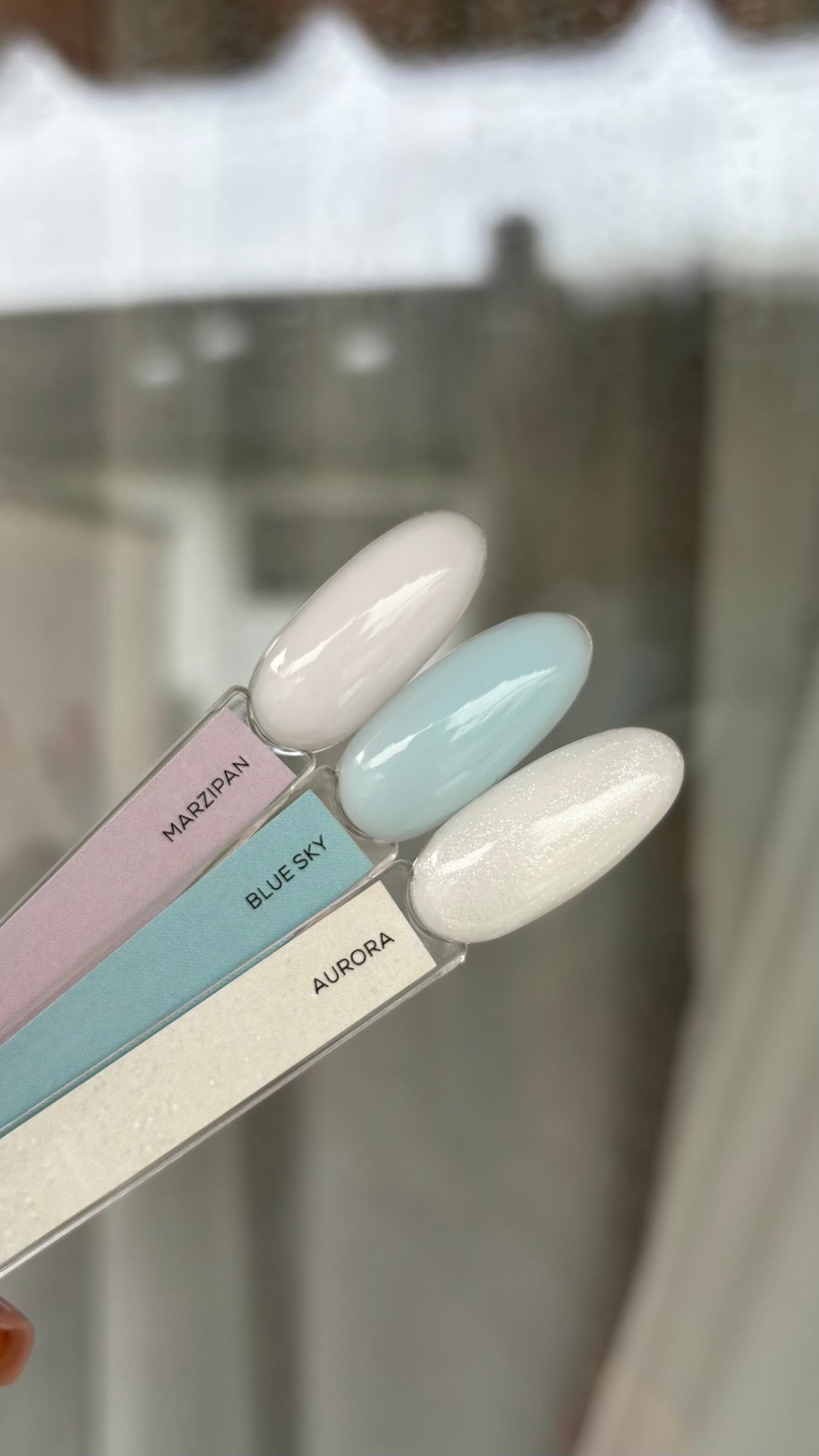 THE COLOR TO BUILD “Aurora”