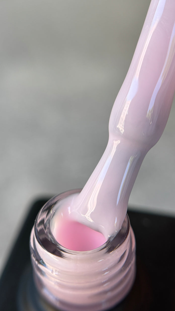 THE COLOR TO BUILD “GIRL’S DREAM”