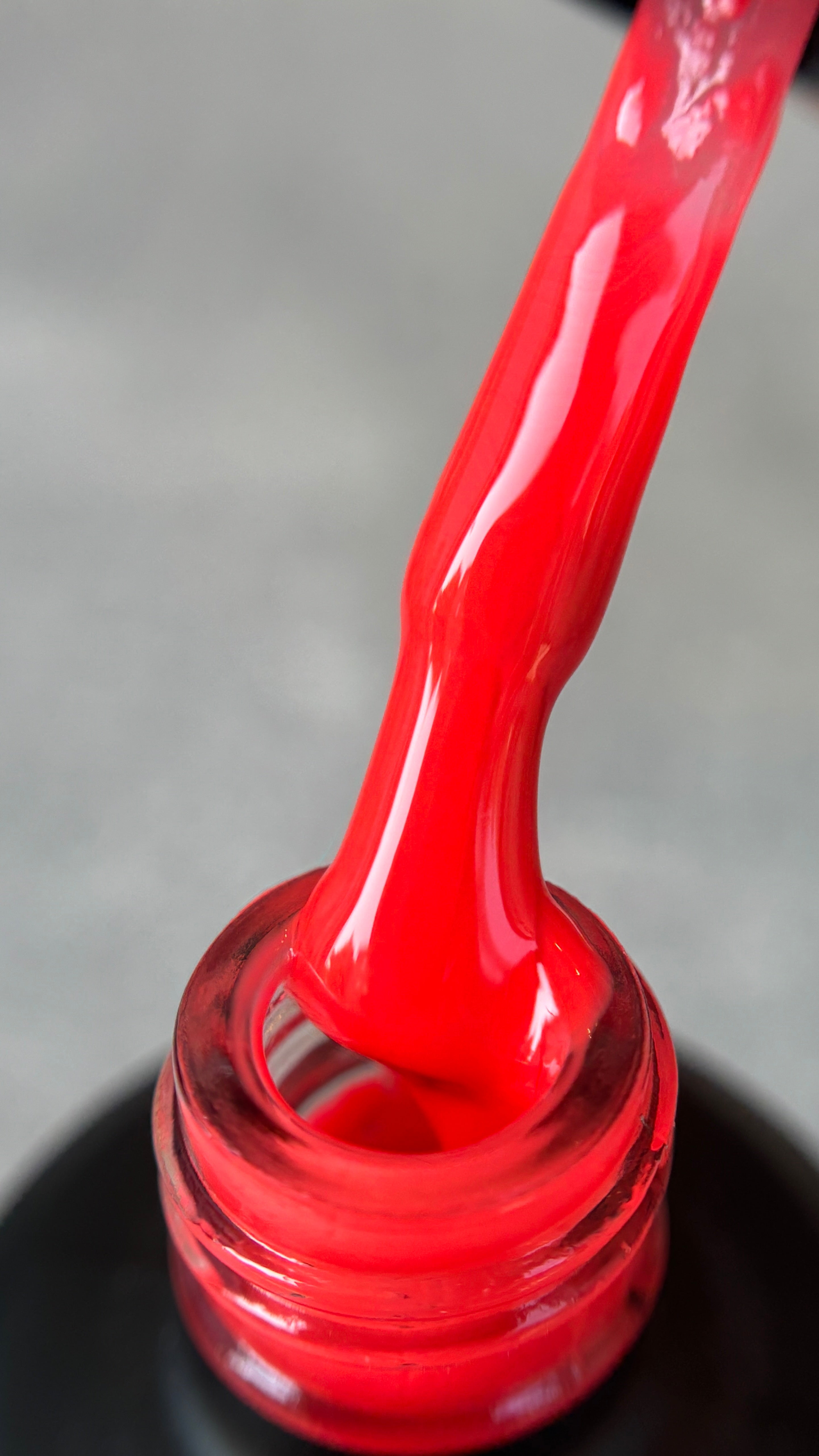 Red color uv gel polish for russian manicure by online berlin, Miami, London, Zürich 