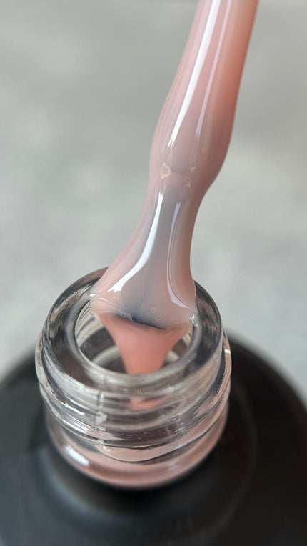 Entdecken Sie die vielfältige Farbpalette der UV-Nagellacke von Alisa Nails! Mit einer großen Auswahl an intensiven, langanhaltenden Farben bieten unsere UV-Lacke für jeden Stil und Anlass den perfekten Farbton. Die hochpigmentierten Nagellacke lassen sich leicht auftragen, sorgen für ein gleichmäßiges, streifenfreies Finish und härten unter UV- oder LED-Licht schnell aus.