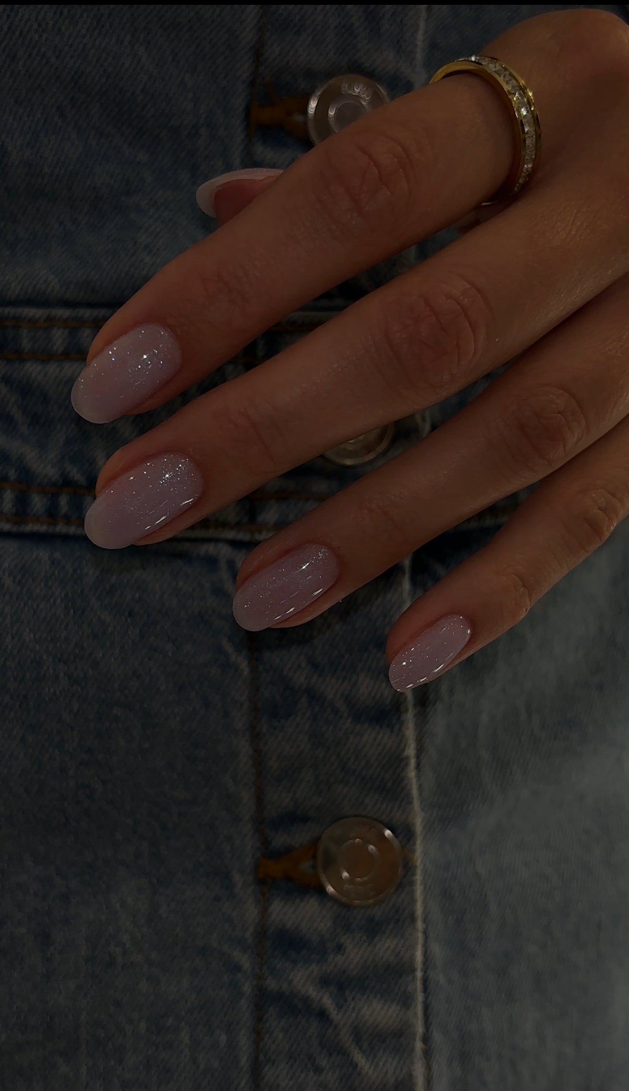 Alisa Nails Shop / Color Base / UV- Gele / Nagellacke / Manikürzange 