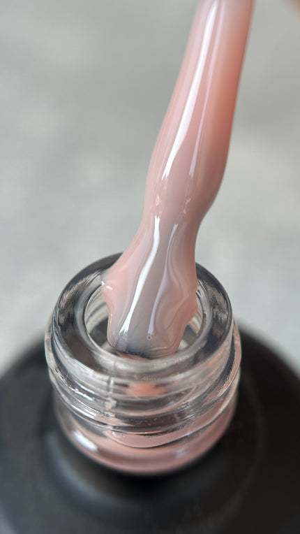 Von klassischen Tönen bis hin zu trendigen Nuancen – Alisa Nails bietet für jeden Geschmack und Nageltyp den idealen UV-Nagellack. Langanhaltender Glanz und splitterfeste Haltbarkeit sind garantiert!